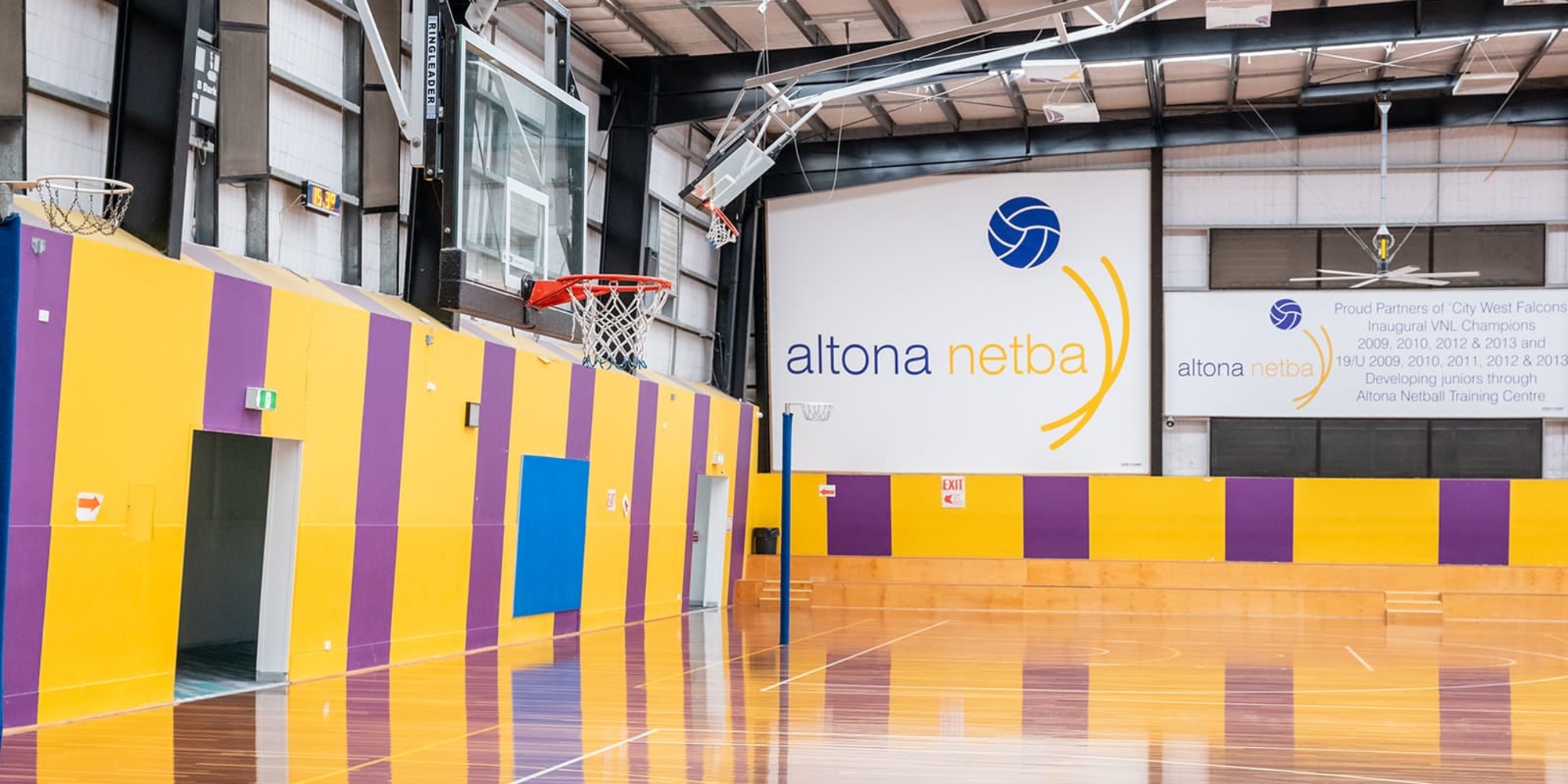 Basketball court at Altona Bay Basketball